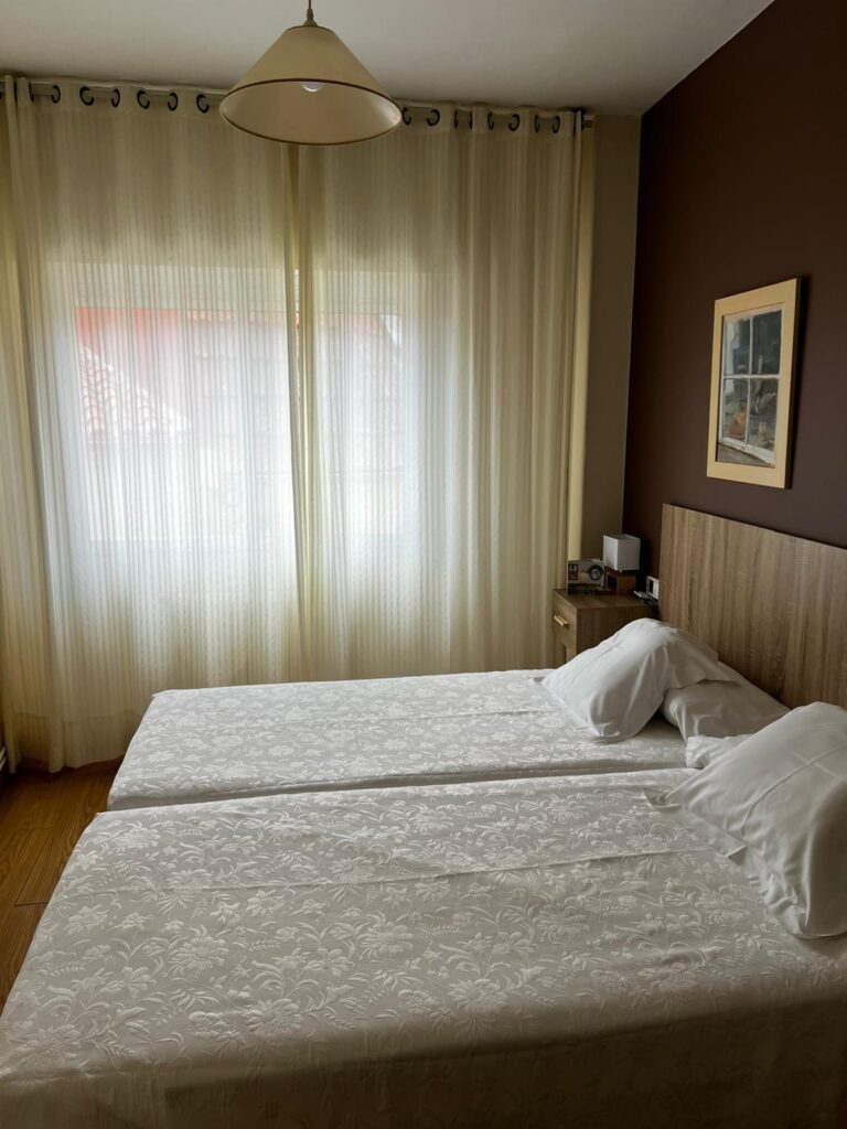 Habitación Doble Estándar dos camas en Sanxenxo